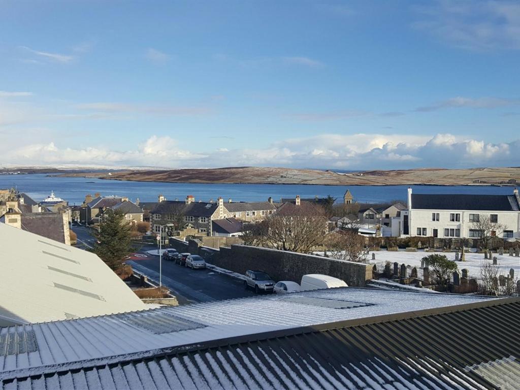 Glen Orchy House Hotel Lerwick Exterior photo